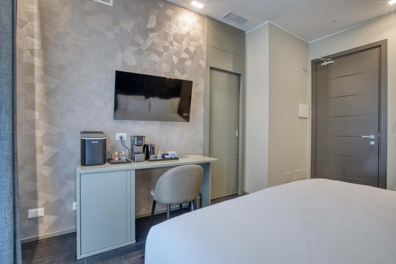 Le Suite Del Corso The Smart Boutique Aparthotel By Ospitami Мілан Екстер'єр фото