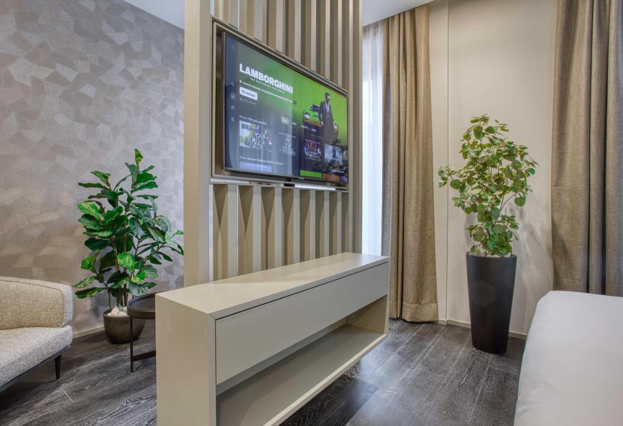 Le Suite Del Corso The Smart Boutique Aparthotel By Ospitami Мілан Екстер'єр фото